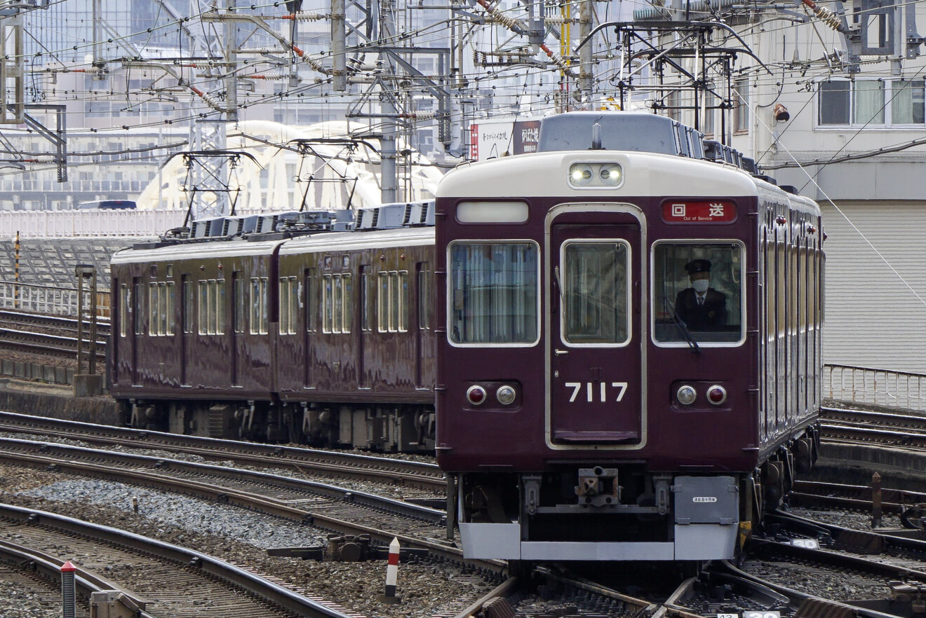 【阪急】7000系7017F 正雀入場回送の拡大写真