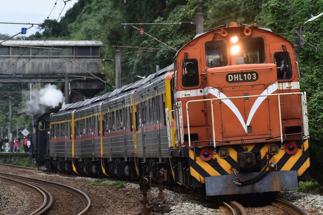 【台鐵】平溪線でCK124(C12)を使用した団体臨時列車