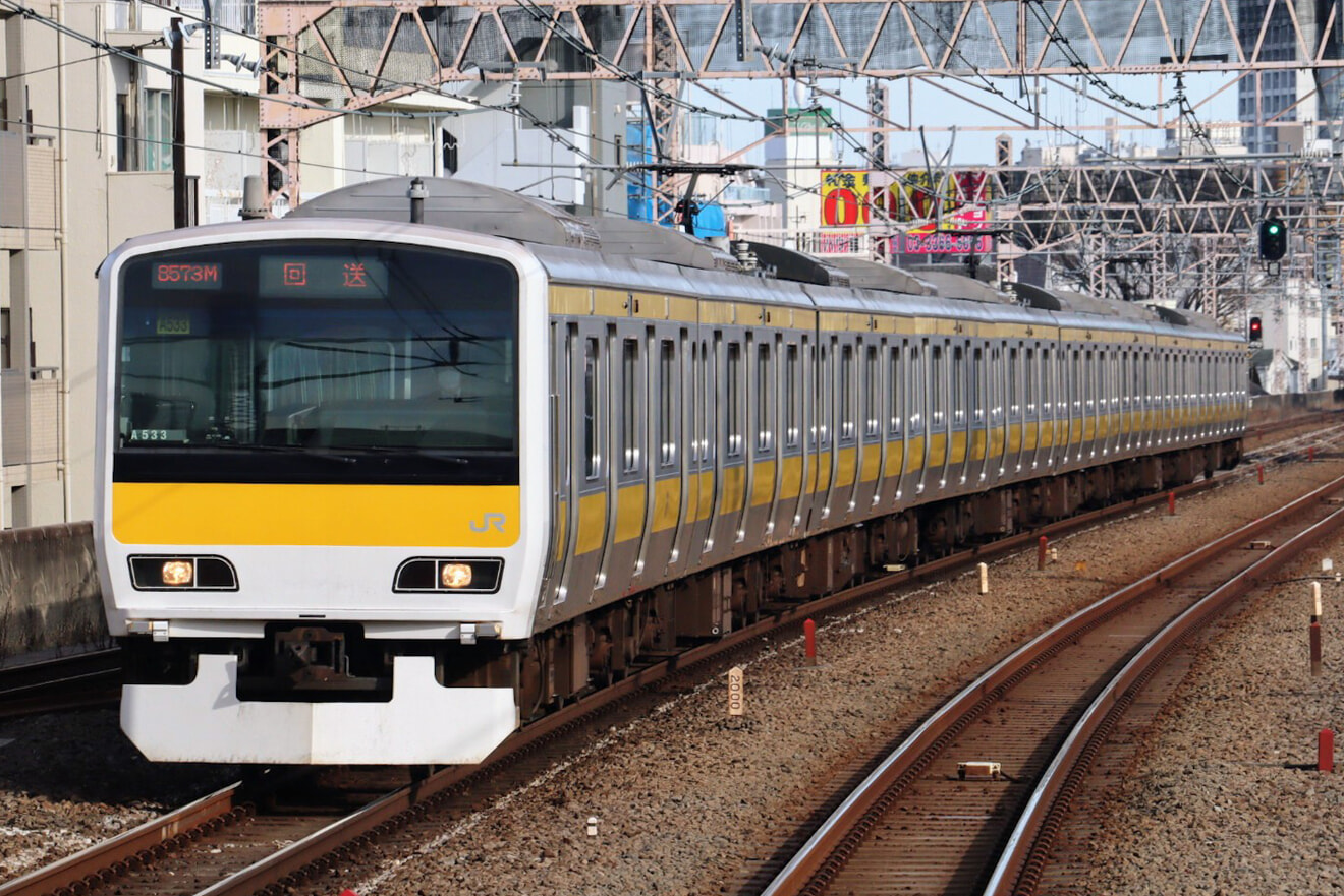 【JR東】E231系A533編成車輪転削返却回送(2022年1月)の拡大写真
