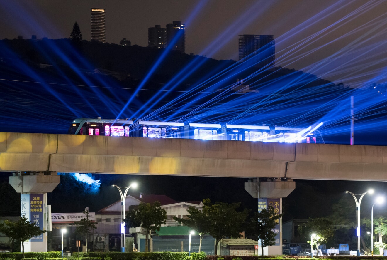 【新北メトロ】流れ星新幹線を台湾で再現するコラボレーション企画の拡大写真