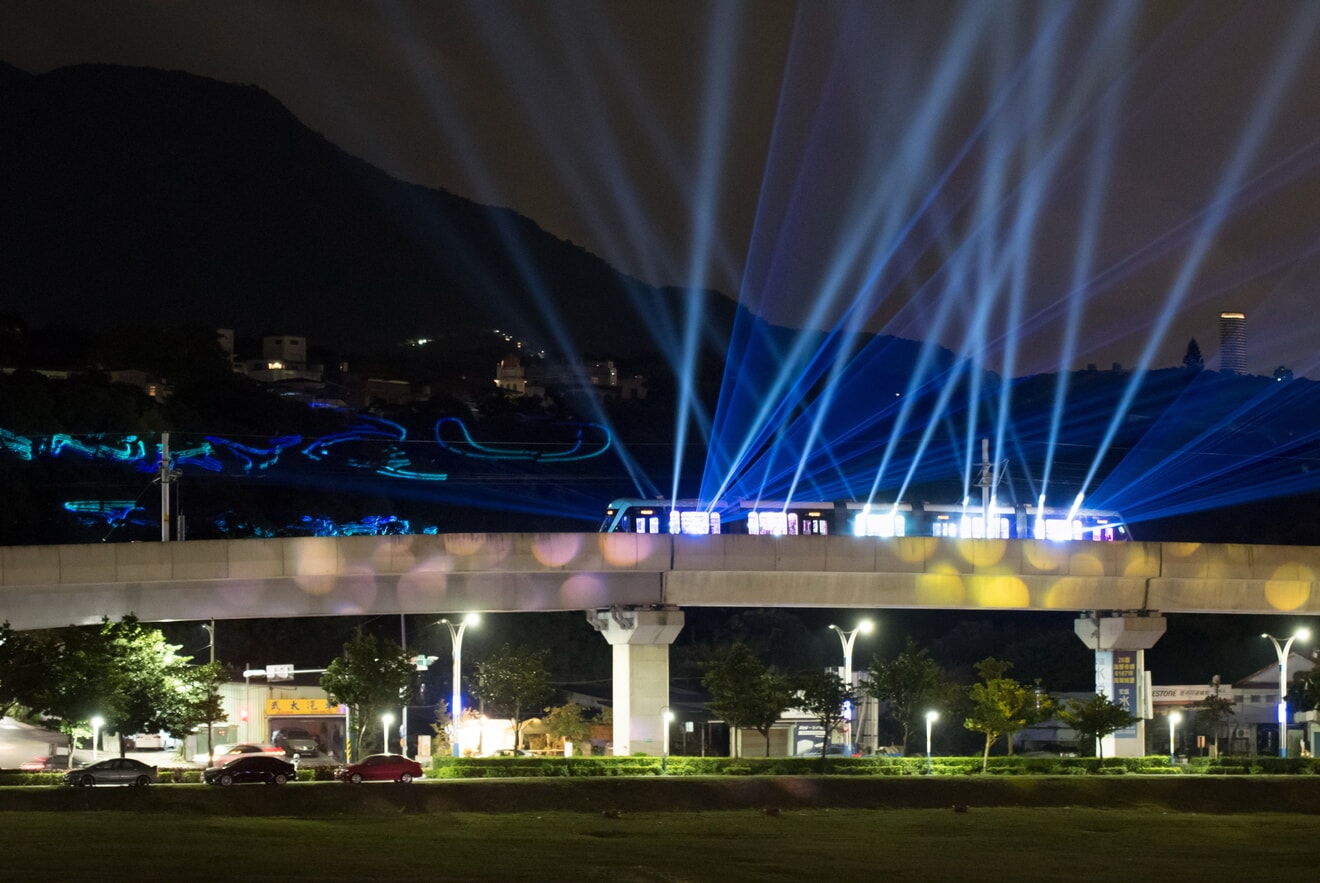 【新北メトロ】流れ星新幹線を台湾で再現するコラボレーション企画の拡大写真