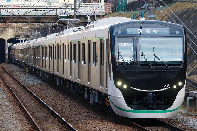 【東急】2020系2149F新造試運転を青葉台駅で撮影した写真