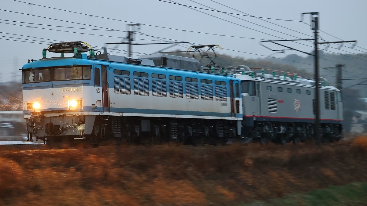 JR貨】EF510-301がEF81-452の牽引で返却 |2nd-train鉄道ニュース