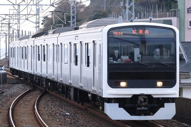 【伊豆急】3000系(元JR東209系)が日中本線試運転を不明で撮影した写真