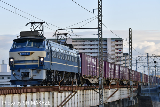 【JR貨】EF66-27:A3運用(85レ他)(20220205)をJR淡路～吹田間で撮影した写真
