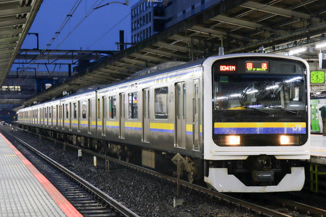 【JR東】209系マリC604編成大宮総合車両センター入場回送を池袋駅で撮影した写真