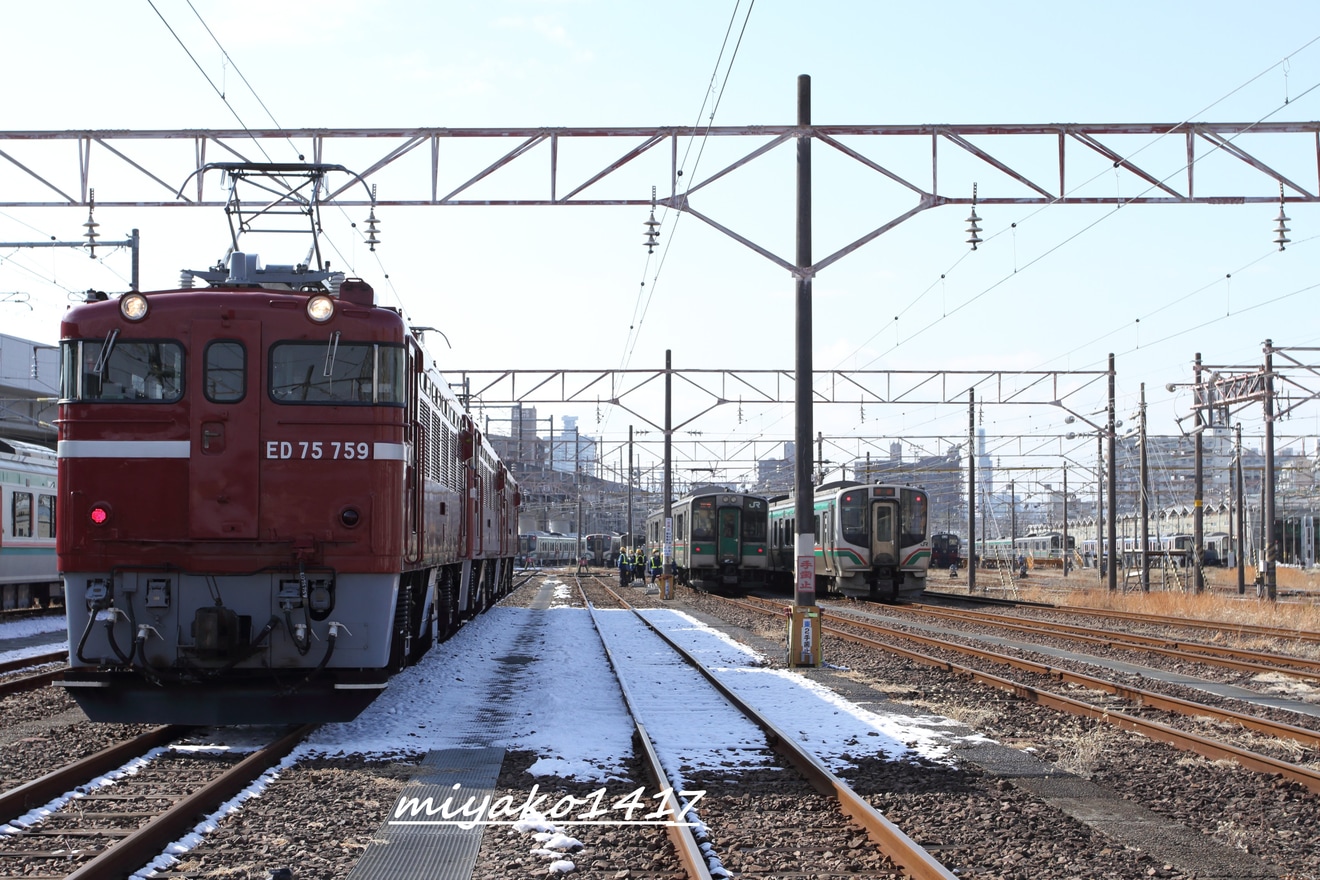 【JR東】仙台車両センター主催 ED75形電気機関車撮影会の拡大写真