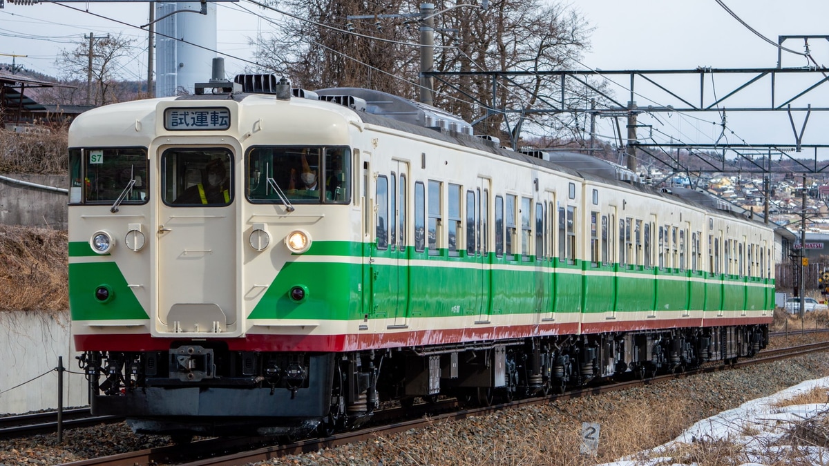 115系　新長野色(しなの鉄道S15編成)　ドアプレート 115系 新長野色(しなの鉄道S15編成) ドアプレート しな鉄115