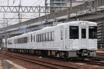 【JR東】 キハ110系(TOHOKUEMOTION)郡山総合車両センター出場回送