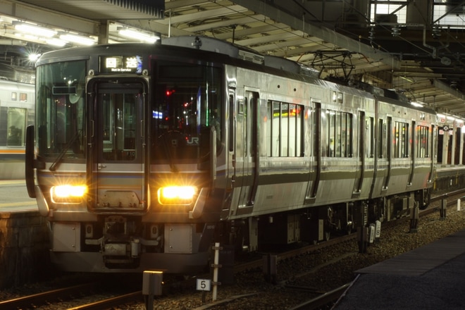 【JR西】223系F10編成吹田総合車両所出場回送を塚口駅で撮影した写真