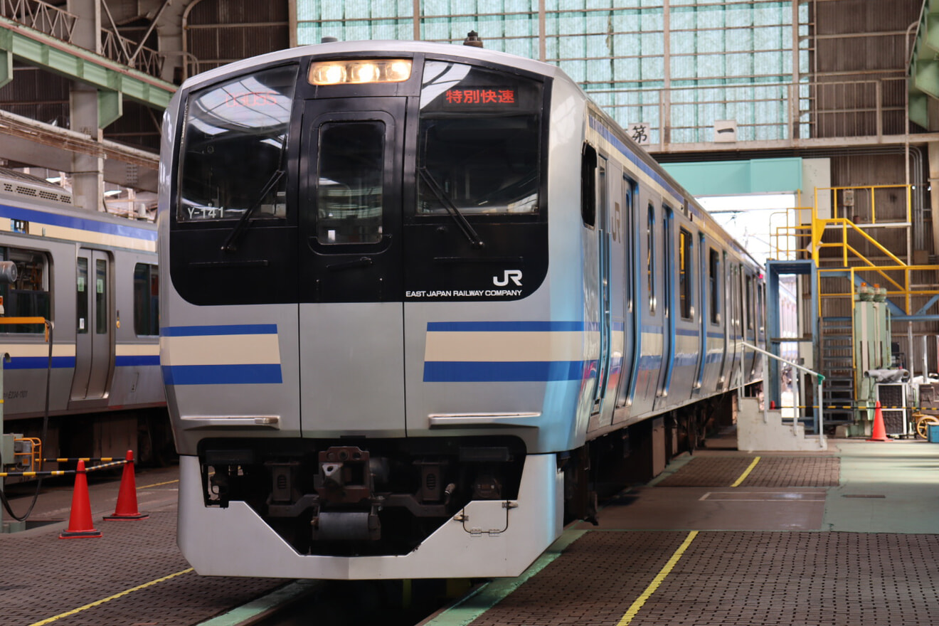 【JR東】 新旧横須賀線（E217系・E235系）撮影会 の拡大写真