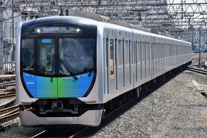 【西武】40000系(L/C車)最後の1603レ快速急行本川越行き10両運用に充当を新所沢駅で撮影した写真