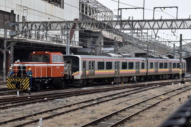 【JR東】E129系A13編成大宮総合車両センター入場回送を大宮駅で撮影した写真