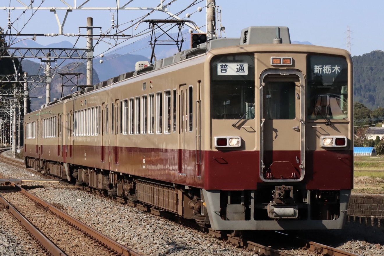 【東武】6050系4両編成での定期運用・区間急行終了の拡大写真