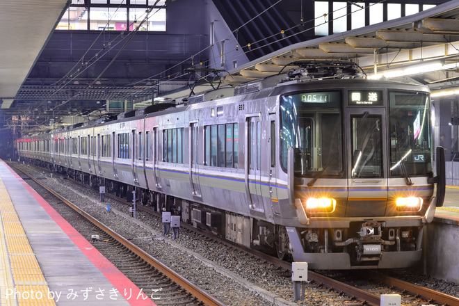 【JR西】223系MA02編成・MA01編成疎開回送を尼崎駅で撮影した写真