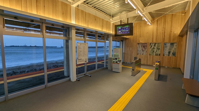 【JR北】学園都市線でロイズタウン駅開業をロイズタウン駅で撮影した写真