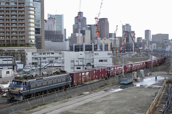 【JR貨】EF66-27がEF210運用(A130)を代走を旧梅田貨物駅で撮影した写真