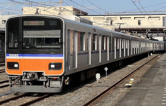 【東武】50090型51093F寄居へ回送を寄居駅で撮影した写真