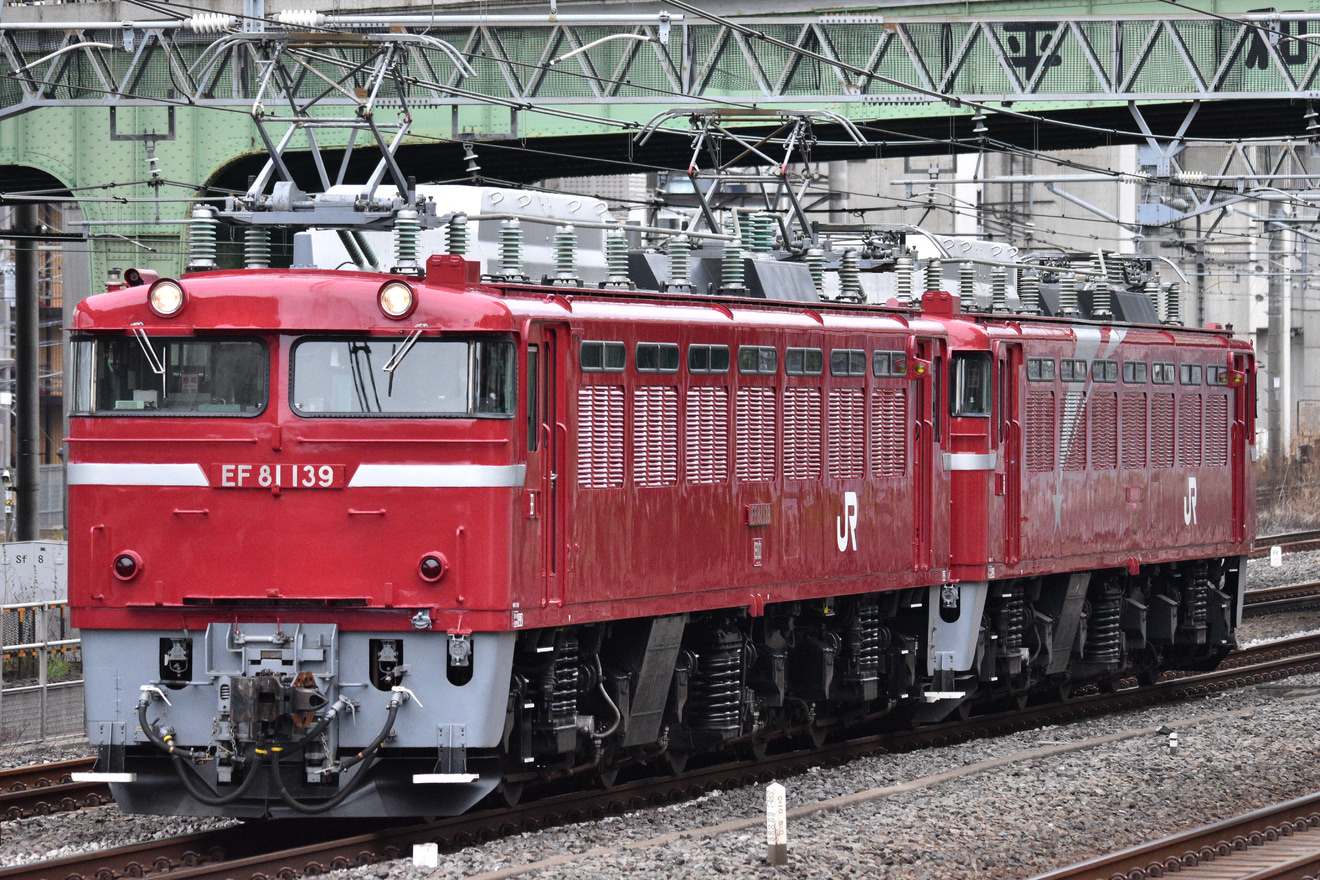 【JR東】EF81-133 秋田総合車両センター入場配給の拡大写真