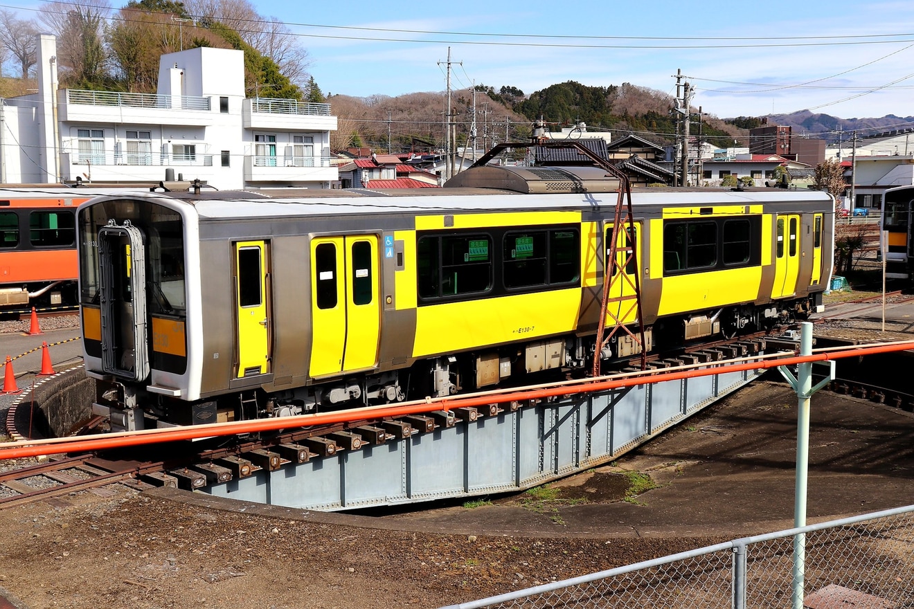【JR東】キハE130-7が「Suigun Line イエローハッピートレイン」にの拡大写真