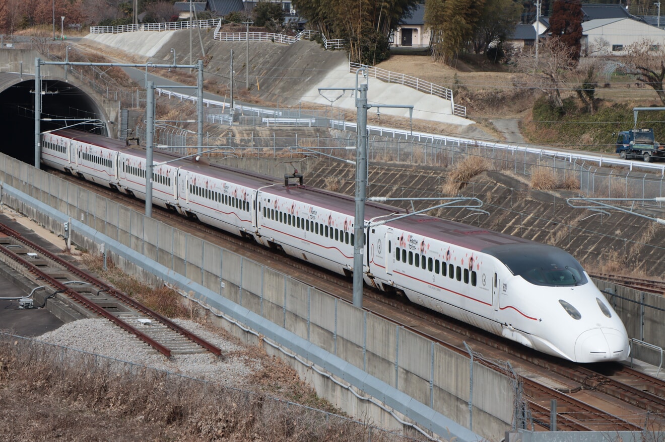 【JR九】HKT48 ラッピング新幹線運行終了の拡大写真