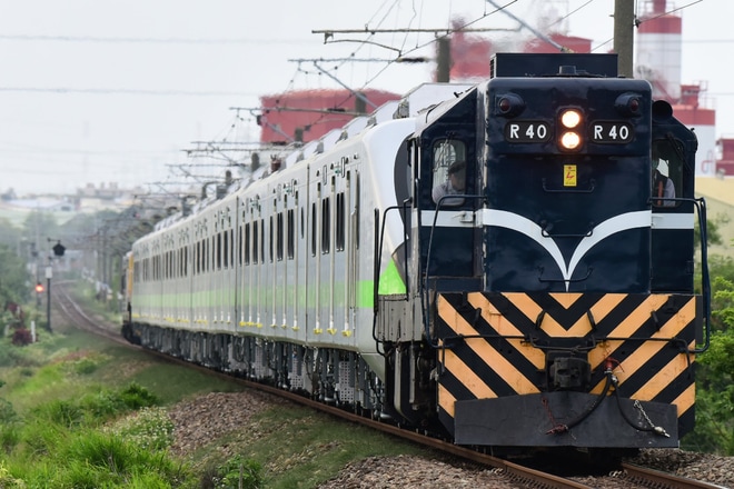 【台鐵】EMU900EP920編成が輸送を不明で撮影した写真
