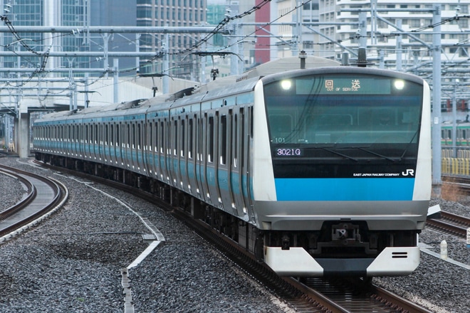 【JR東】E233系サイ101編成東京総合車両センター入場回送を高輪ゲートウェイ駅で撮影した写真