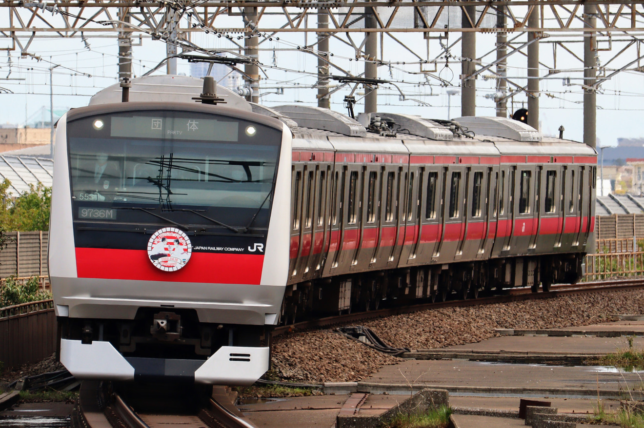 【JR東】「京葉線ウエディングトレイン」が運行(20220416)の拡大写真
