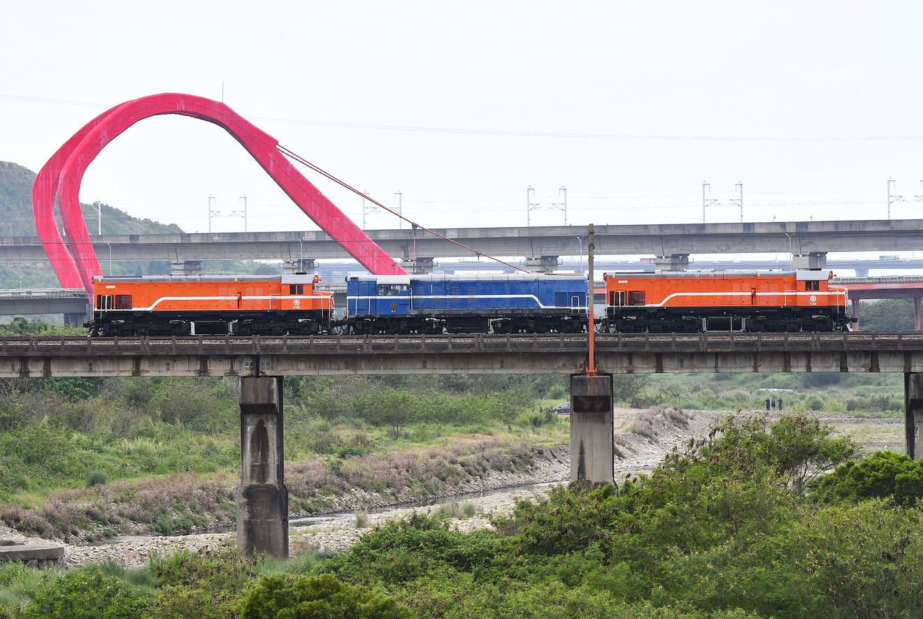【台鐵】R0型R6が富岡車両基地へ回送の拡大写真