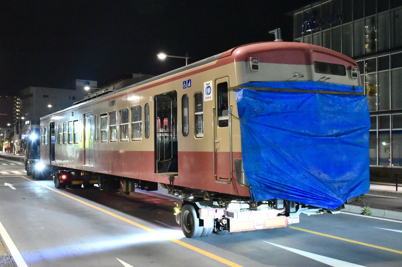 【西武】新101系1259F (モハ260・クハ1260) 廃車陸送の拡大写真