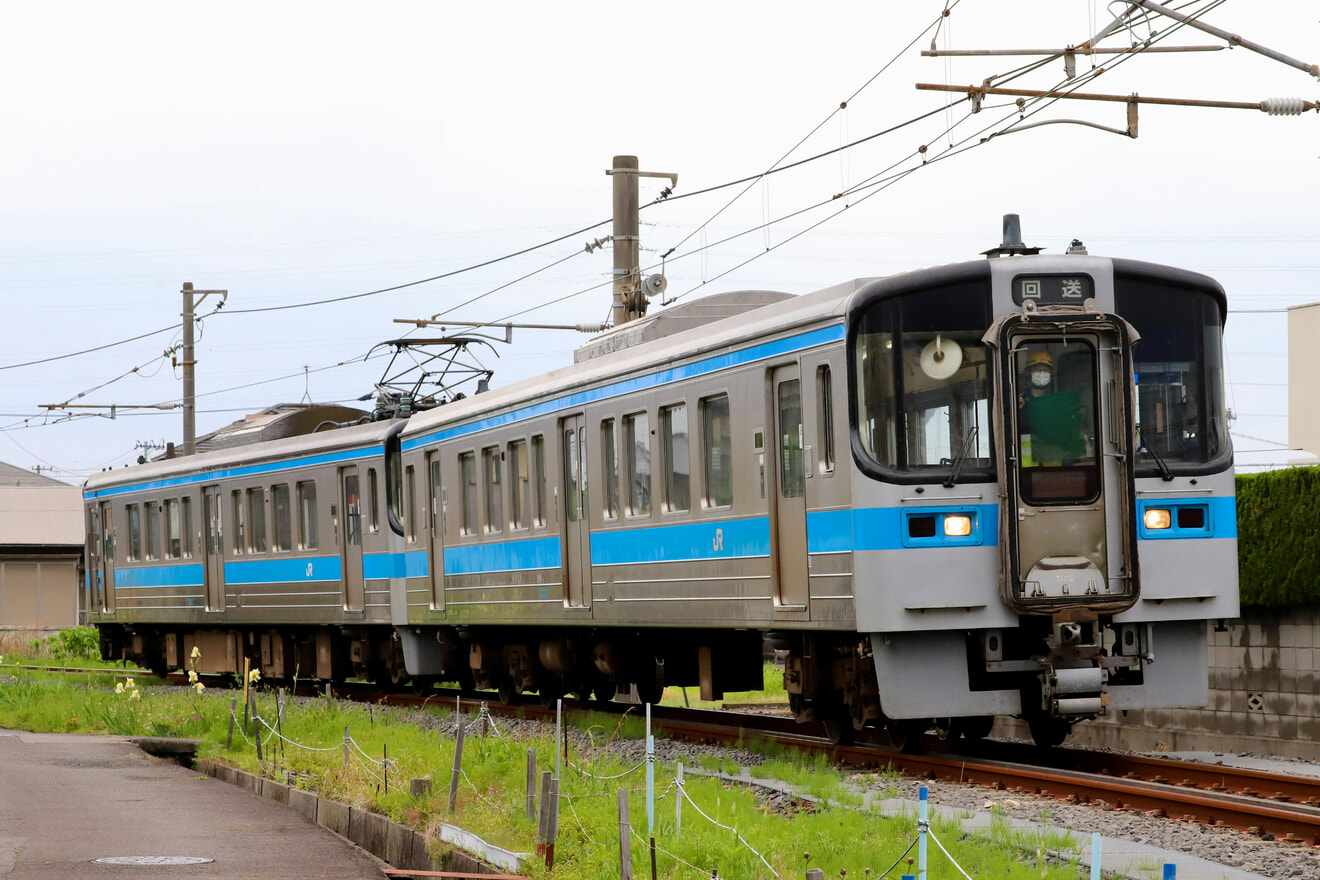 【JR四】7000系電車7102+7001が多度津工場出場の拡大写真