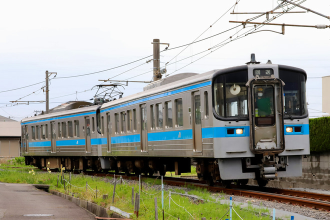【JR四】7000系電車7102+7001が多度津工場出場を多度津工場構外側線で撮影した写真