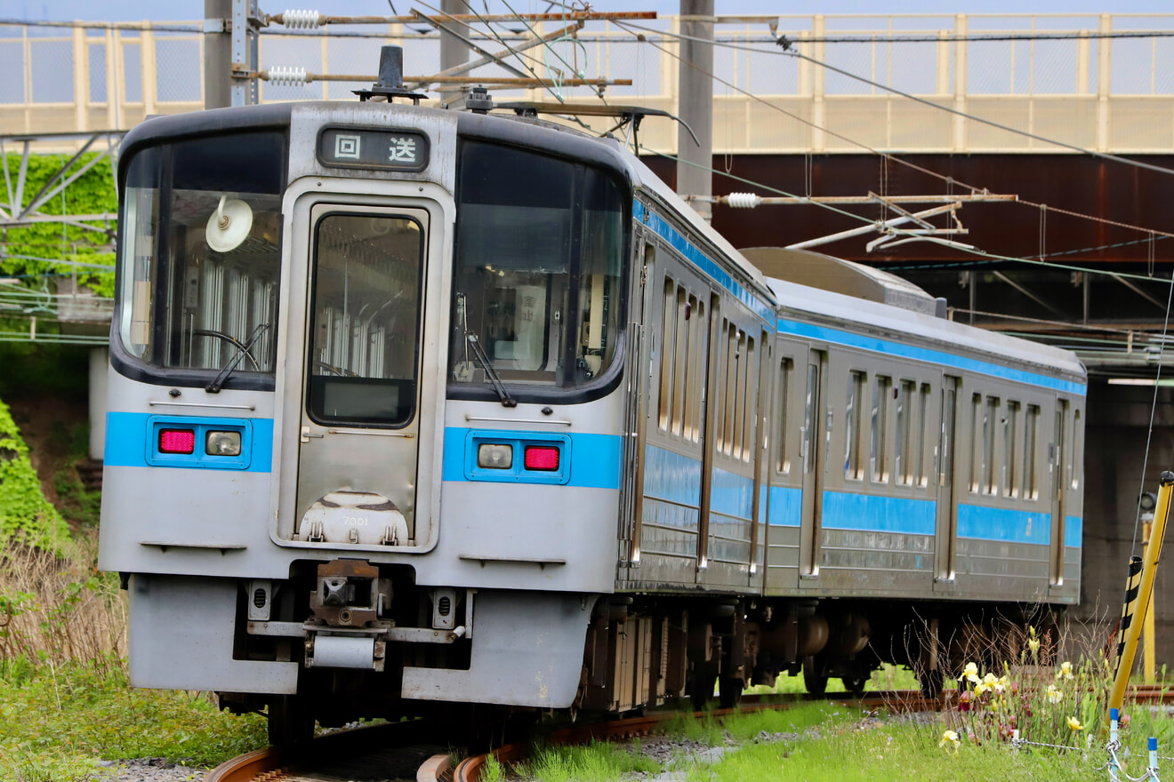 【JR四】7000系電車7102+7001が多度津工場出場の拡大写真