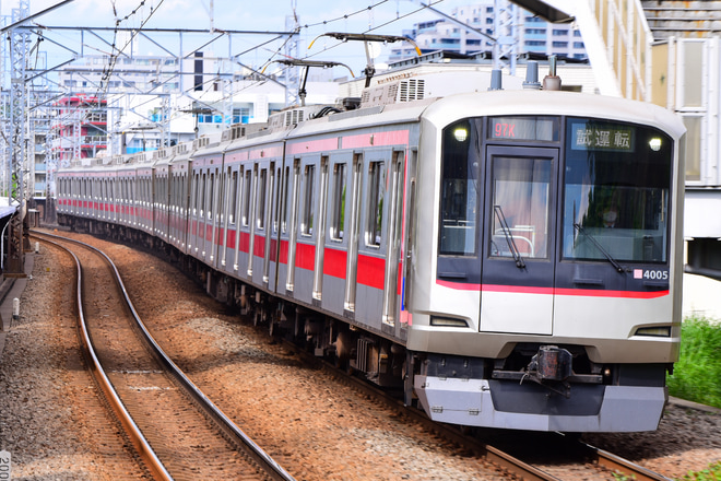 【東急】5050系4000番台4105F東横線内試運転を綱島駅で撮影した写真