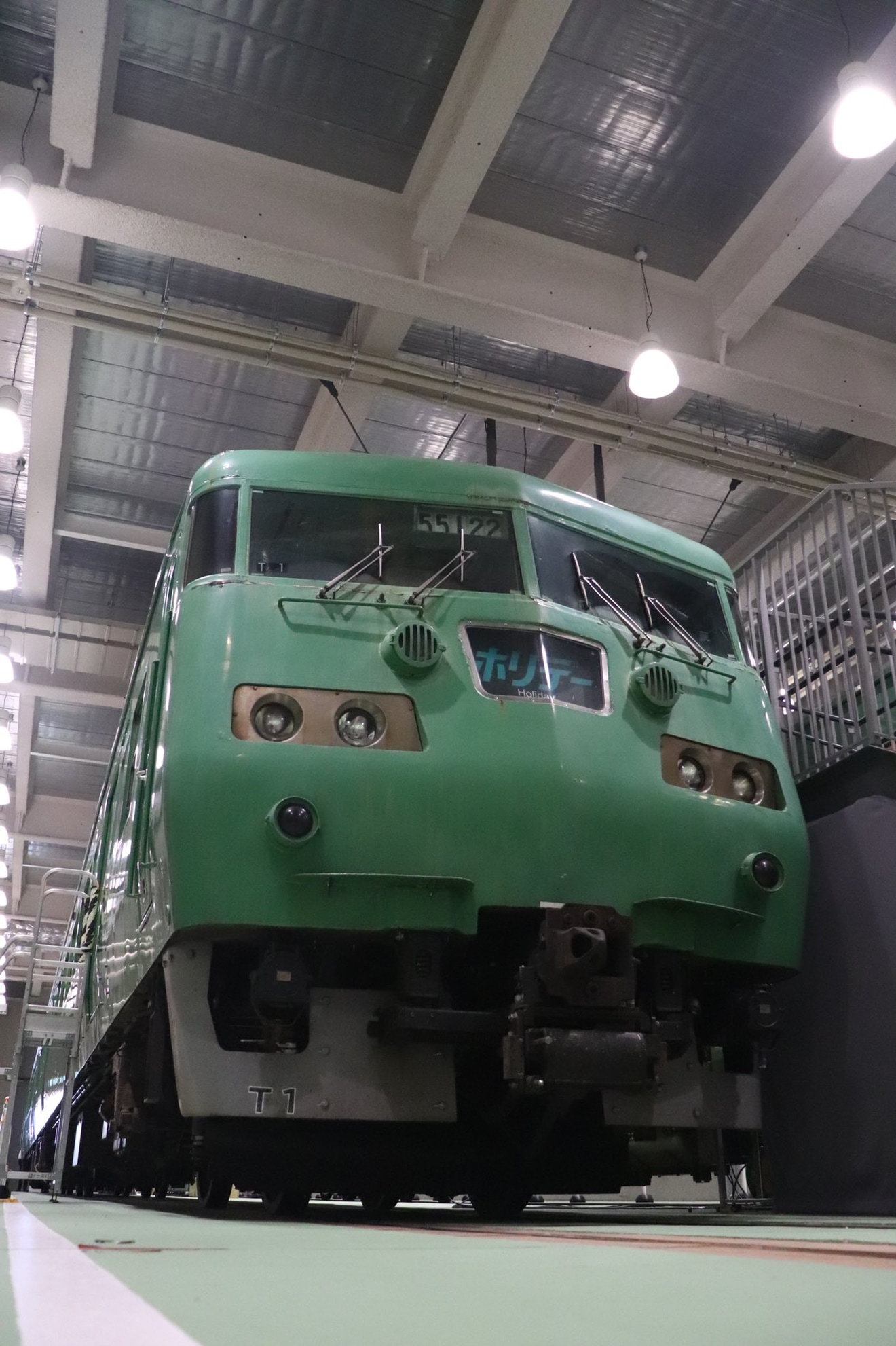 【JR西】117系T1編成が京都鉄道博物館で展示の拡大写真