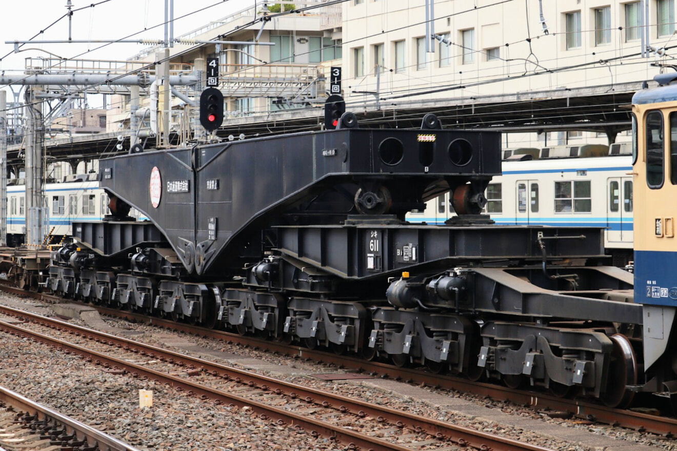 【JR貨】配8592列車にシキ611B1を連結して運転の拡大写真