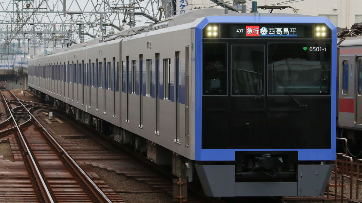 東京都交通局6500形電車 6502‐1 新高島平駅 鉄道フォト・写真 by