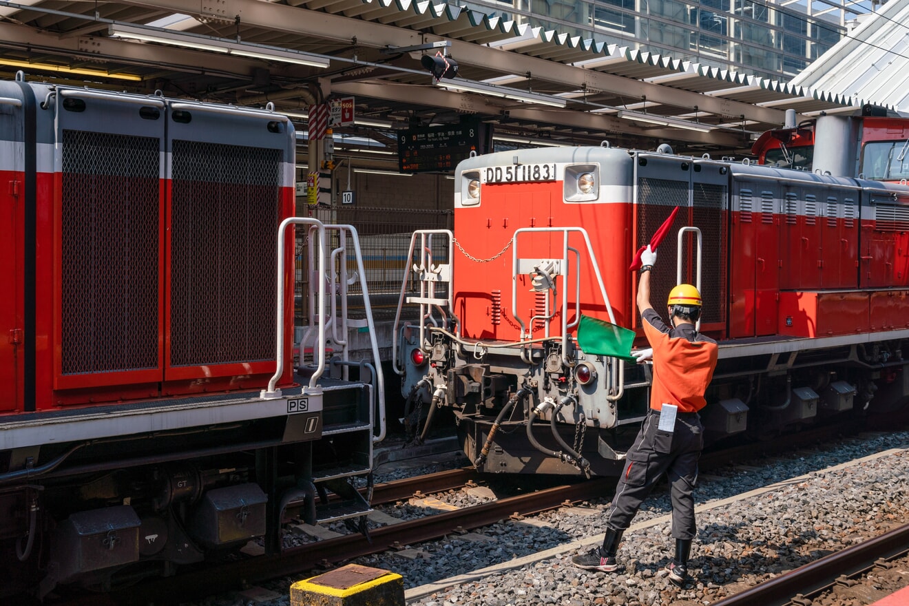 【JR西】DD51-1183・1109　奈良線線路切替工事後の試運転の拡大写真