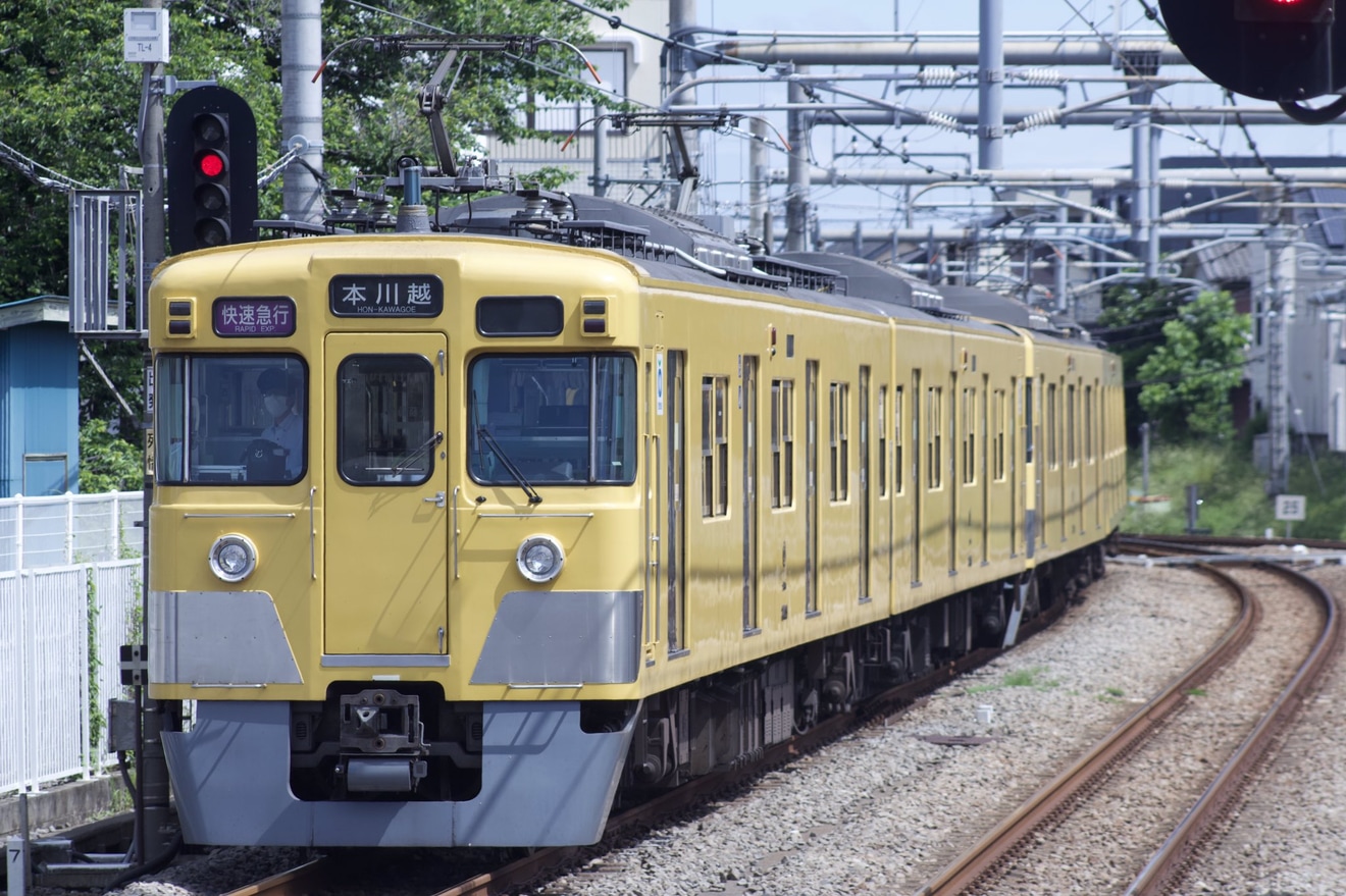 【西武】2000系2403Fが快速急行本川越行きに充当の拡大写真