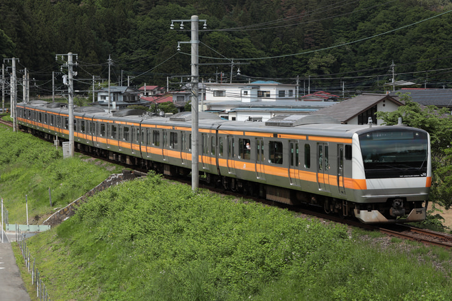 【JR東】「Episode of Roselia」の開催に伴う臨時列車を三つ峠～寿間で撮影した写真