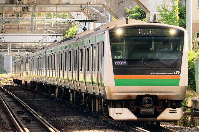 【JR東】E233系横コツE-15編成東京総合車両センター入場回送を西大井駅で撮影した写真