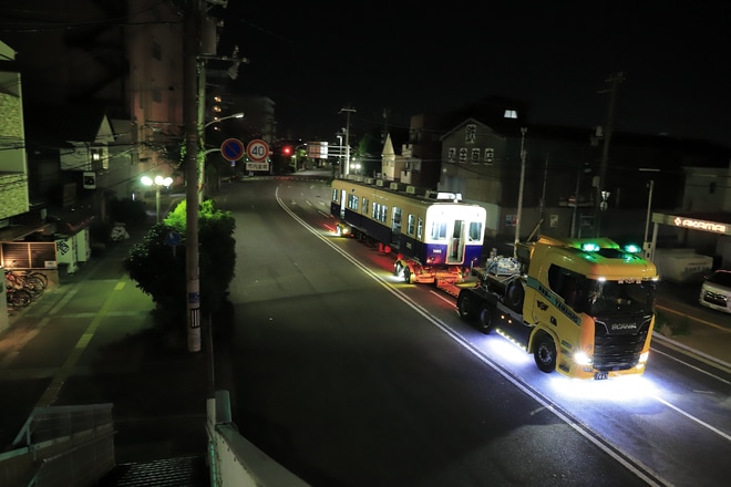 【阪神】5001形5005F廃車陸送を不明で撮影した写真