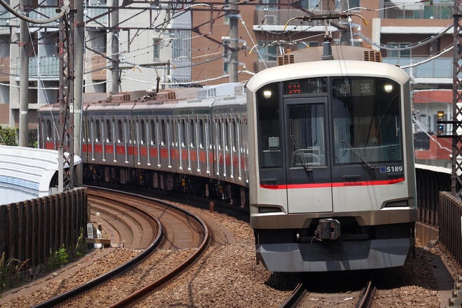 【東急】5080系5189F返却回送(20220603)を青葉台駅で撮影した写真