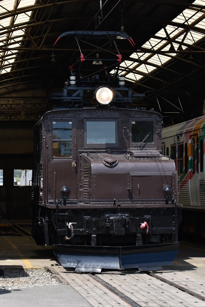 【アルピコ】鉄道ファン有志による機関車撮影会を新村車両所で撮影した写真
