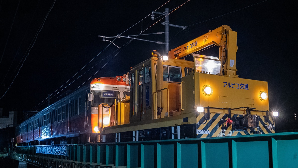 アルピコ】 3000系 3003-3004編成が松本駅から回送 |2nd-train鉄道ニュース