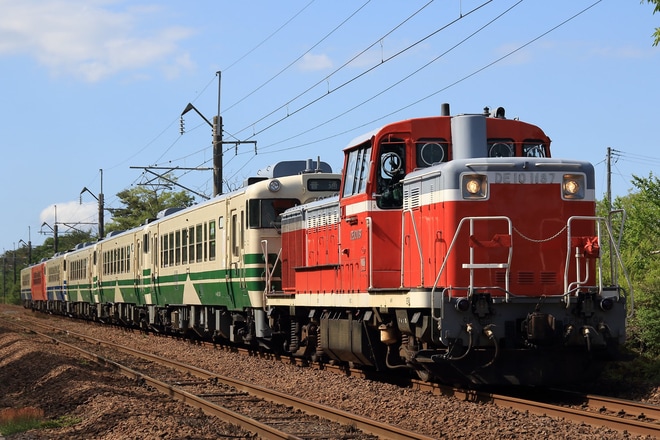 【JR東】東能代に留置されていたキハ40形6両配給輸送