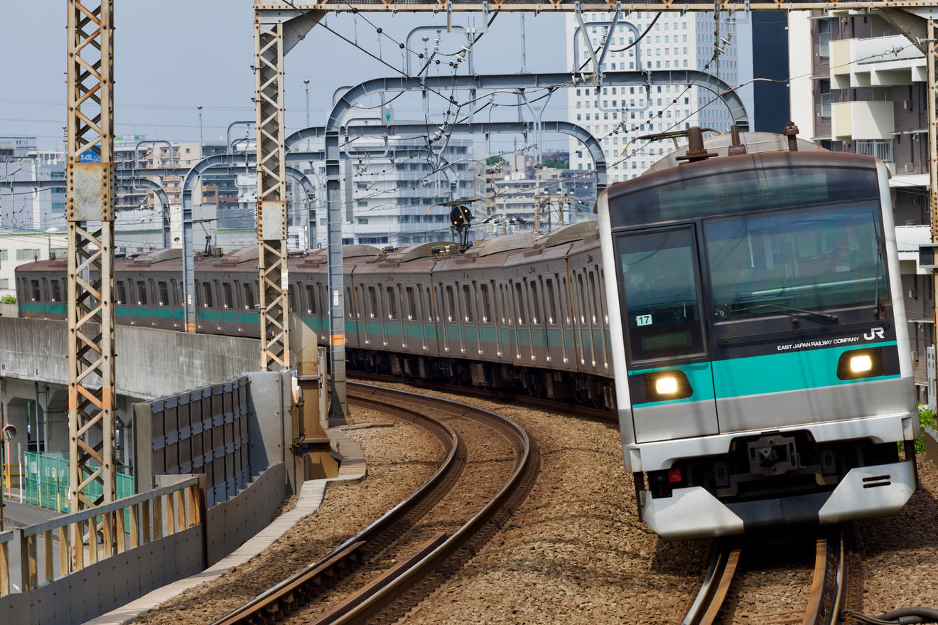 【JR東】E233系マト17編成 TASC性能確認で秦野へ入線の拡大写真