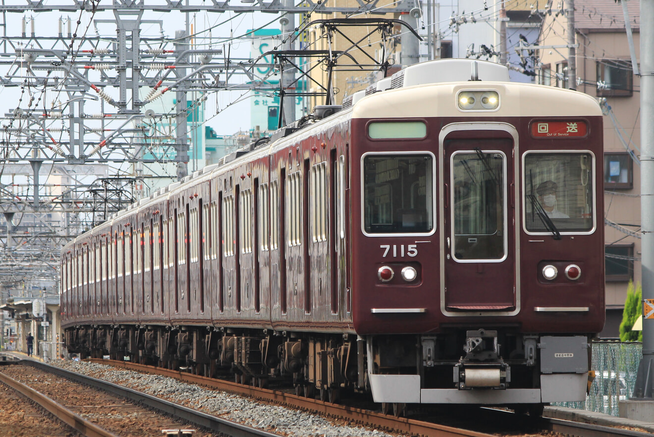 【阪急】7000系7015Fが通勤特急運用へ充当の拡大写真