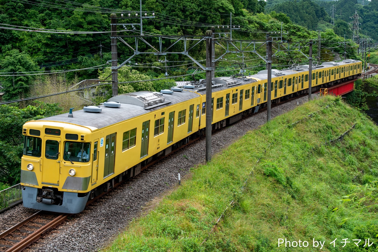 【西武】新2000系2503F+旧2000系2413F横瀬へ廃車回送の拡大写真