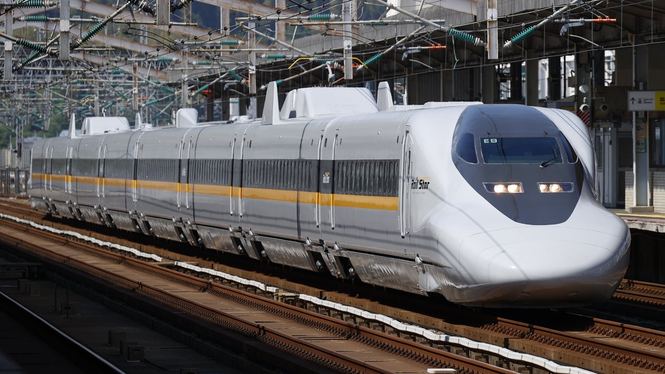 【JR西】700系E9編成博多総合車両所出場試運転の拡大写真